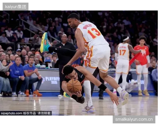 尼克斯在东部决赛中展现窒息防守，成功将骑士的进攻效率限制在远低于常规赛水准。